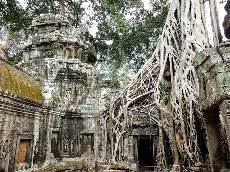 INTERVIEW Angkor Wat 1